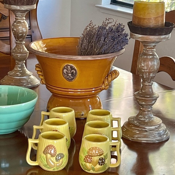 🍄 6 Retro Arnel's Yellow Polka Dots Merry Mushroom Mugs. - Picture 3 of 4